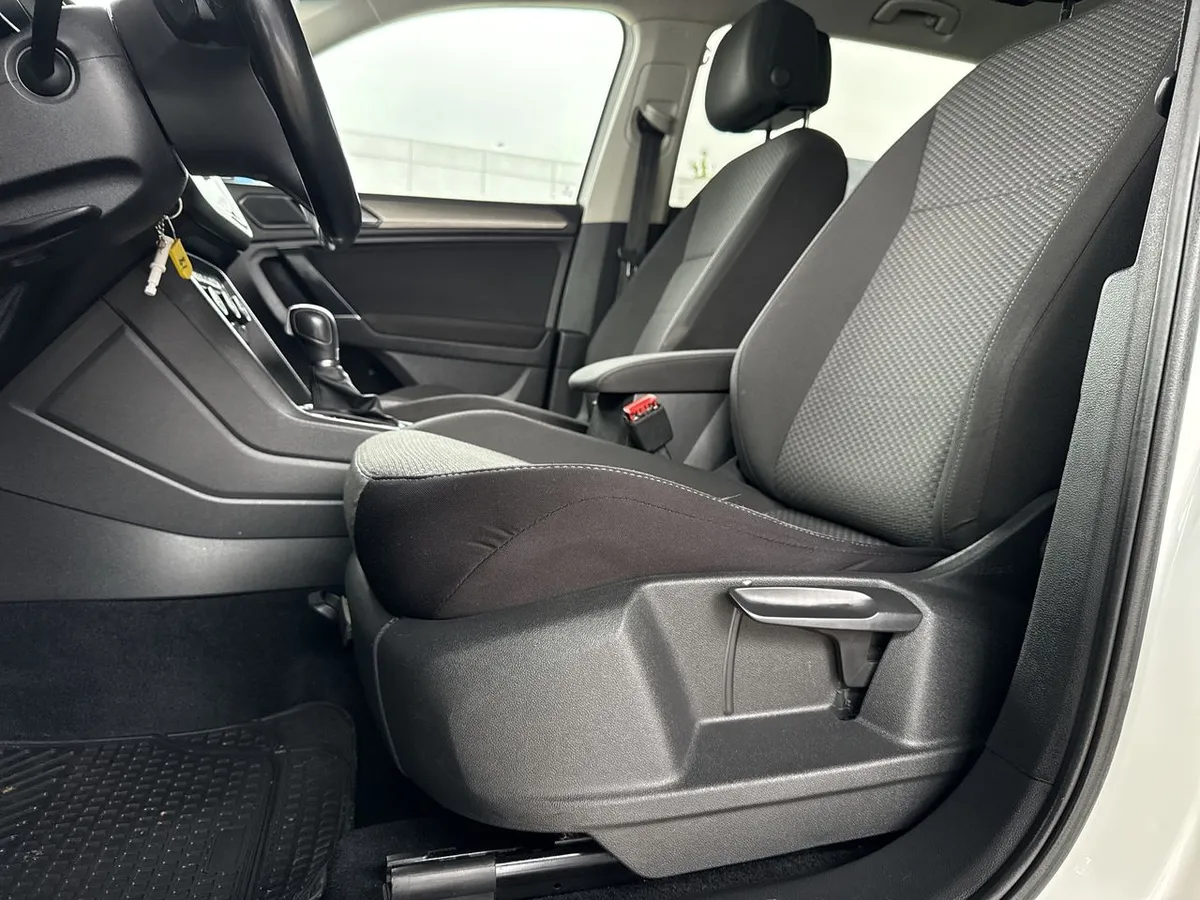 Volkswagen Tiguan 1.4 Tsi Comfortline 4x2 At 5p año 2018