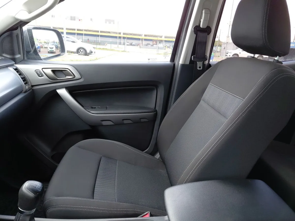 Ford Ranger 2.5 Xlt Euro 6 4x2 Dob. Cab. Mt 4p año 2023