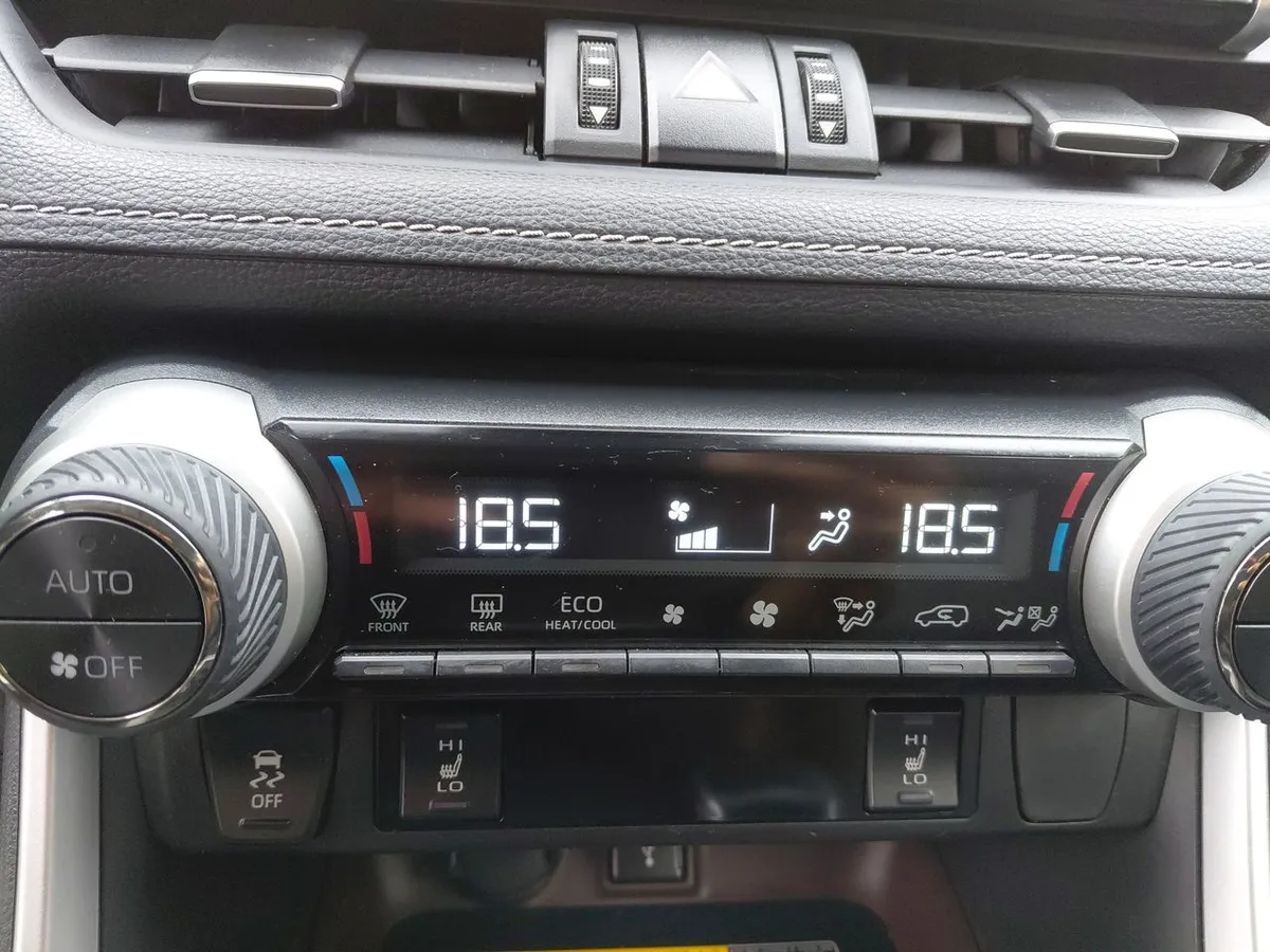 Toyota Rav 4 2.5 Limited Hybrid Hv 4x4 Cvt At 5p año 2022