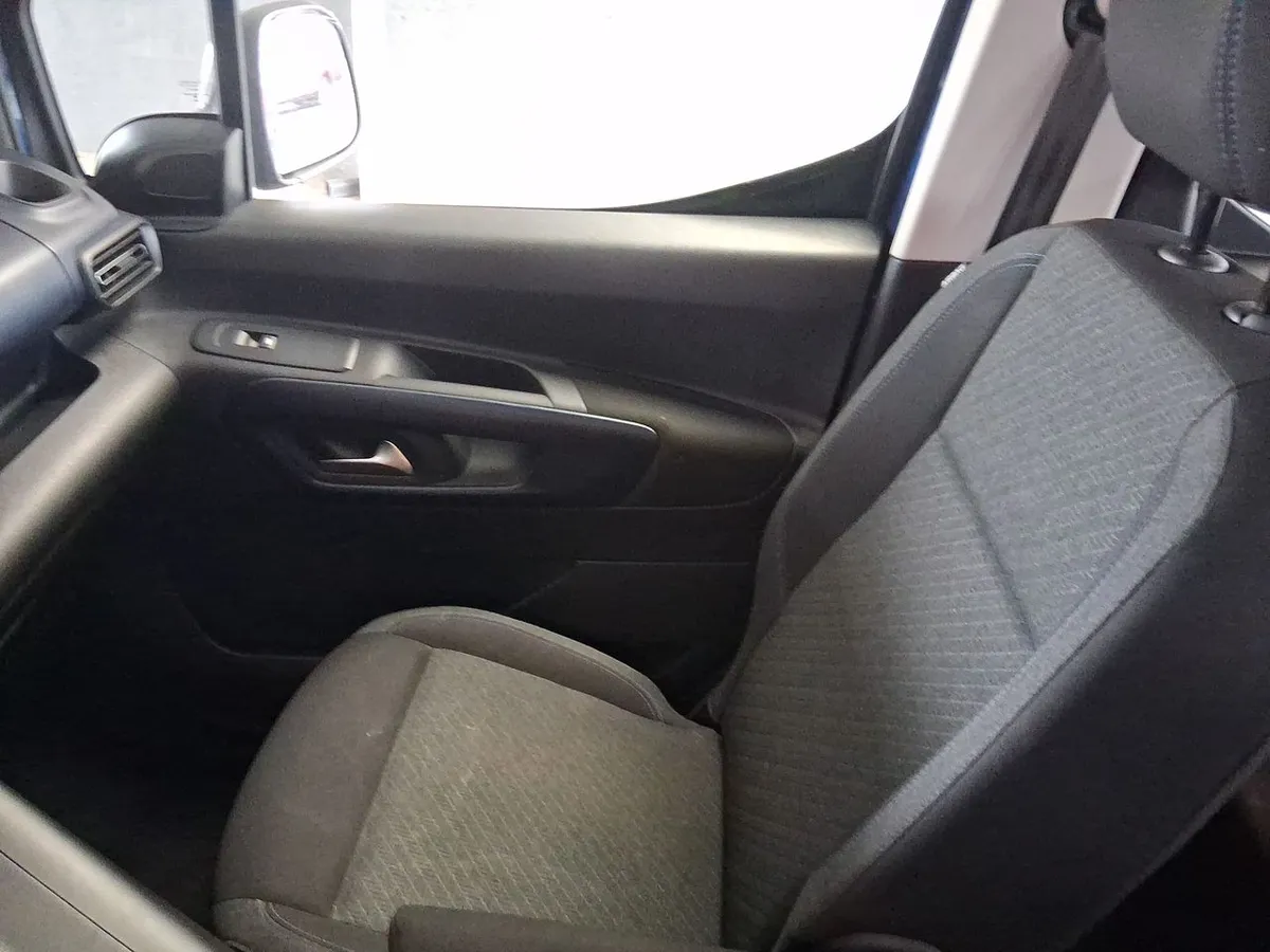 Peugeot Rifter 1.2 Allure Puretech 130hp 4x2 Eat8 5p año 2024