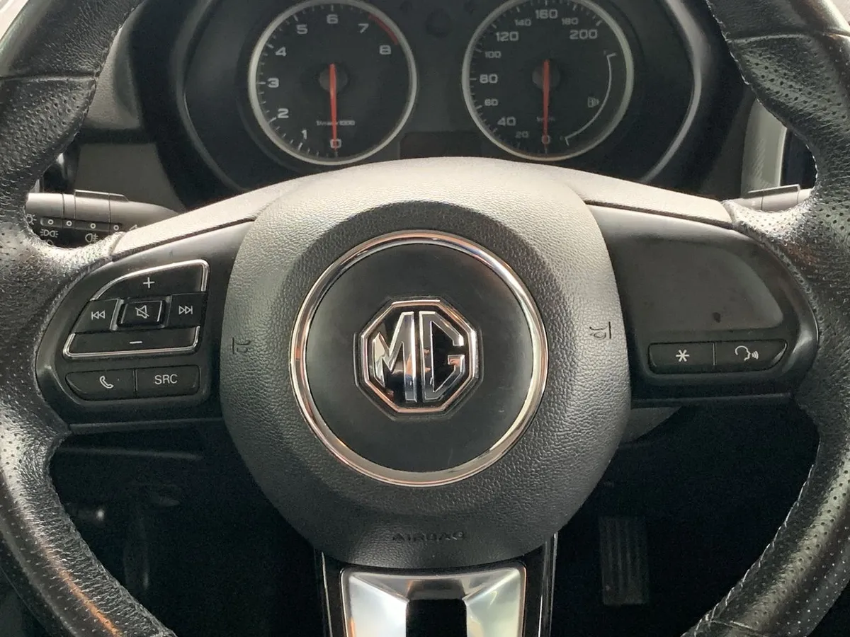 MG 3 1.5 Comfort 4x2 Hb Mt 5p año 2021