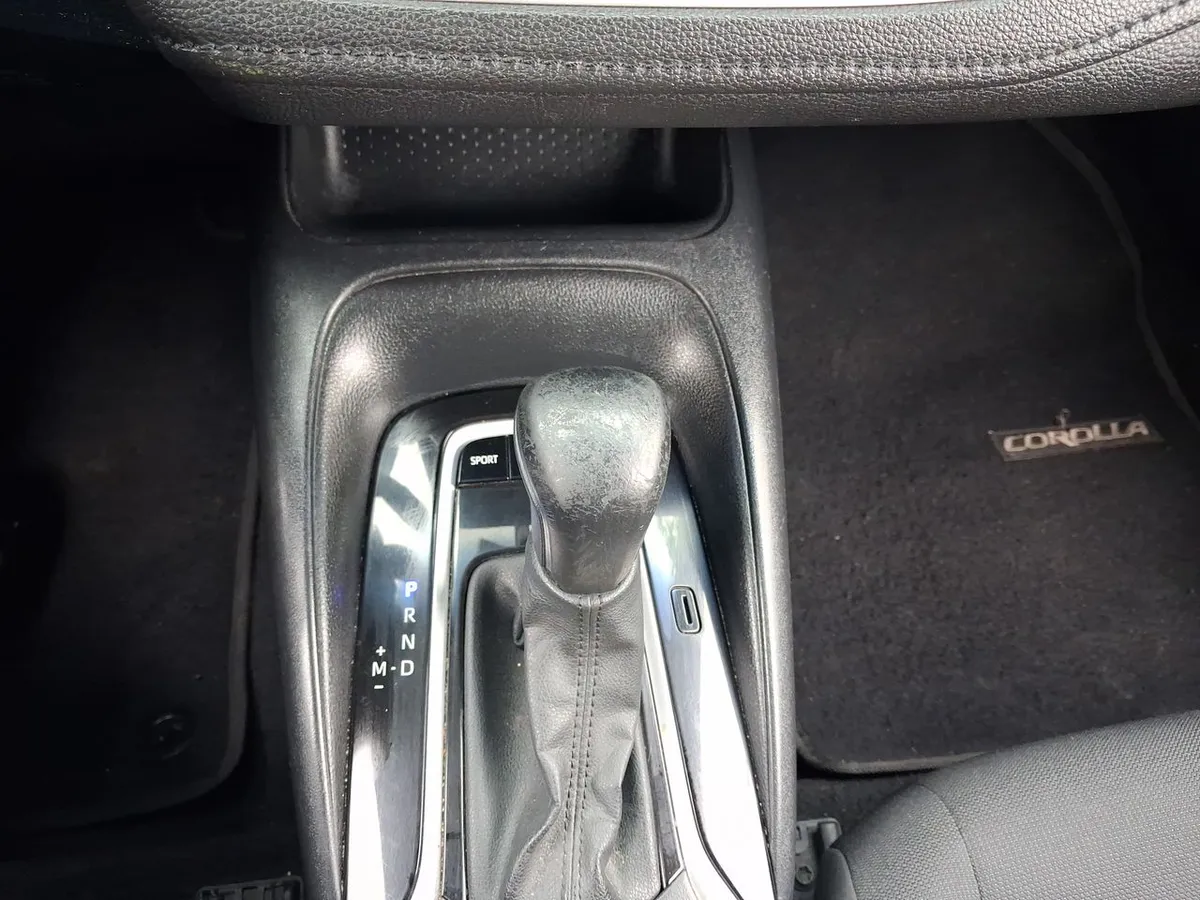 Toyota Corolla 2.0 Xei 4x2 Cvt At 4p año 2022
