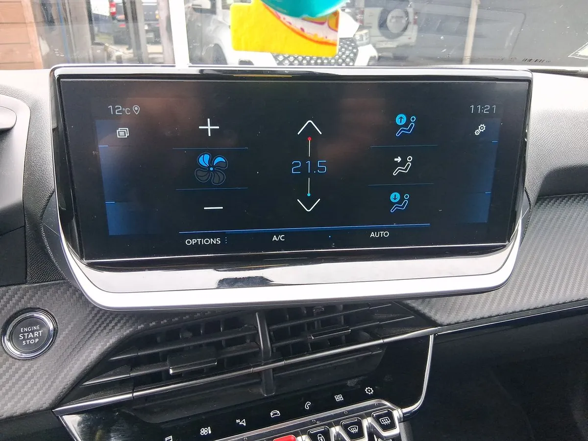 Peugeot 2008 1.2 Allure Puretech 130 4x2 At 5p año 2022