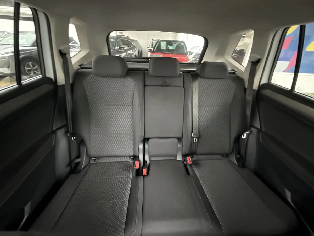 Volkswagen Tiguan 1.4 Tsi Comfortline 4x2 At 5p año 2018