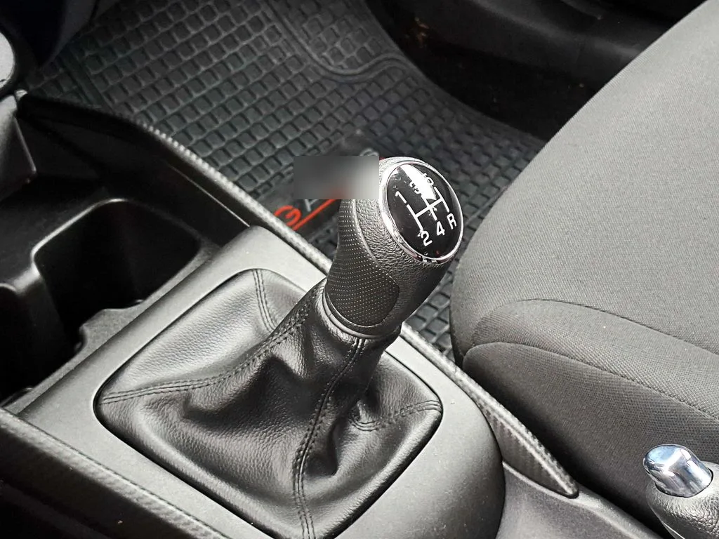 Suzuki Baleno 4x2 1.5 año 2025