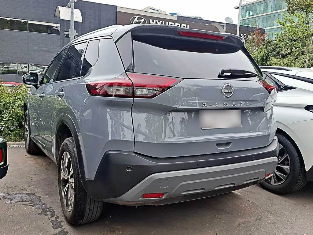 Nissan X-Trail 4x2 2.5 At año 2026