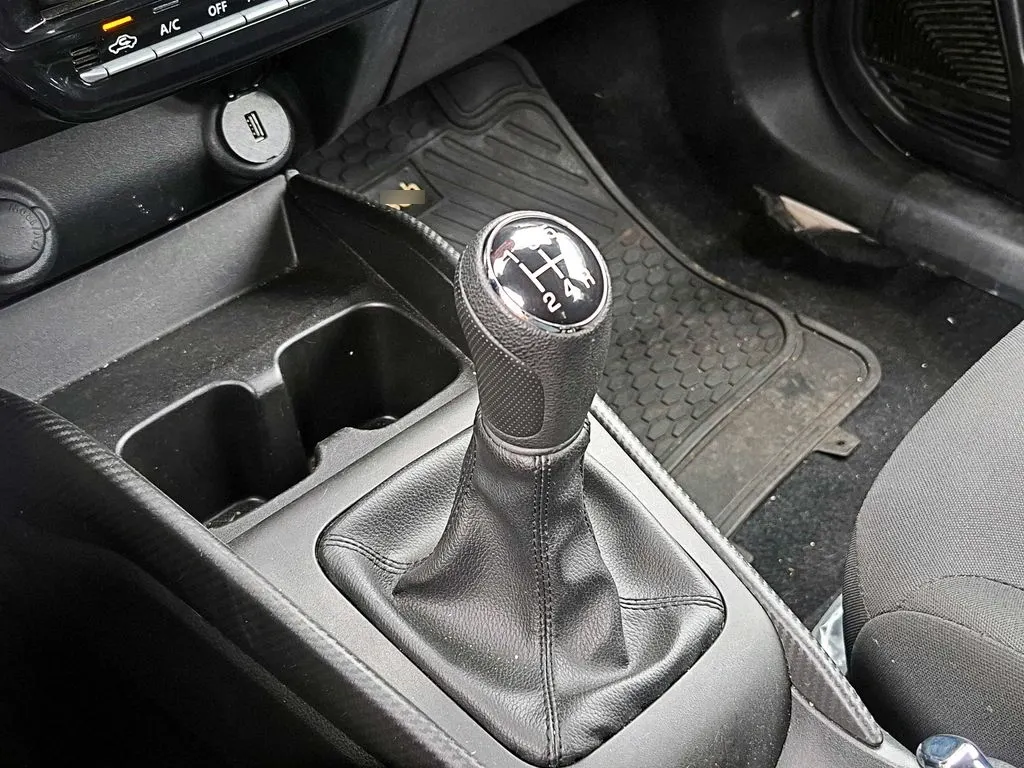 Suzuki Baleno 4x2 1.5 año 2025
