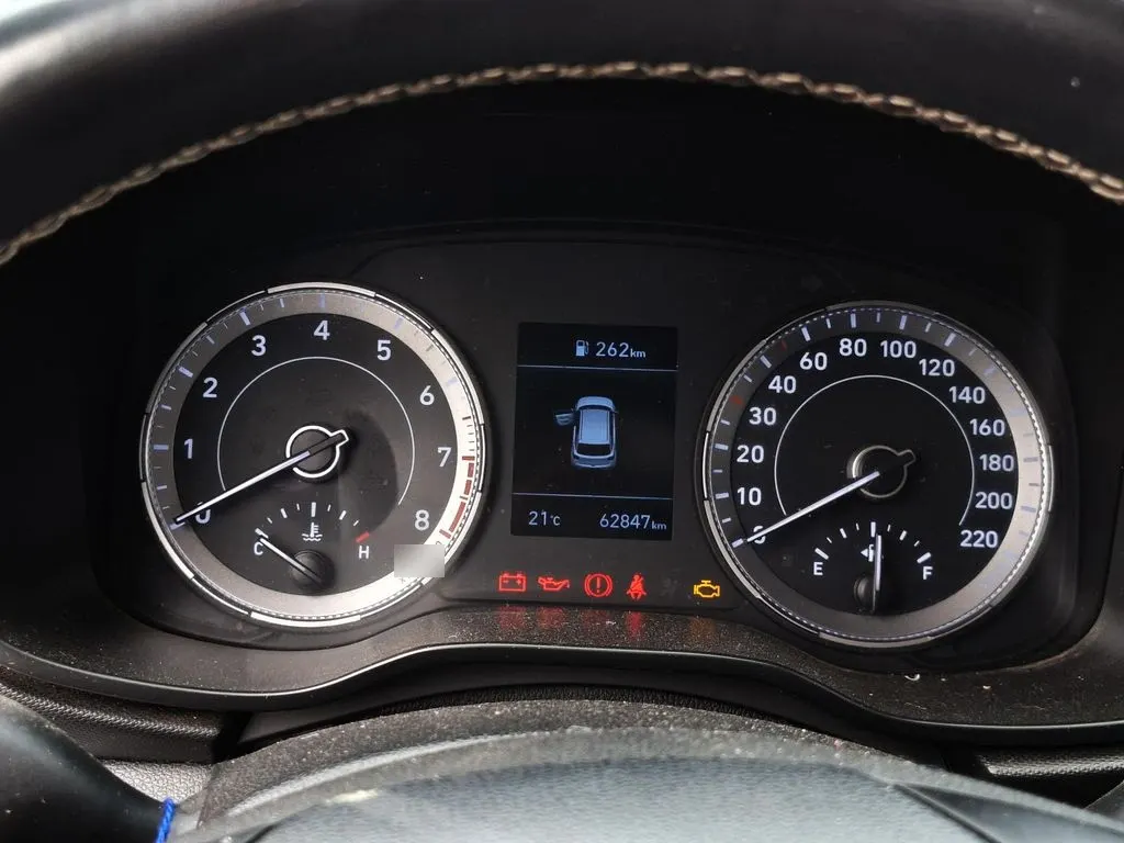 Hyundai Venue 1.6 Qx Value Mt año 2022