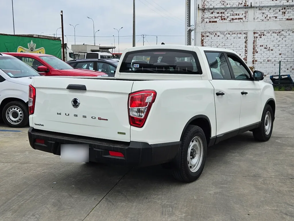 Ssangyong Grand Musso Grand Musso 2.2 4x2 Mt Full-Ql610 año 2023
