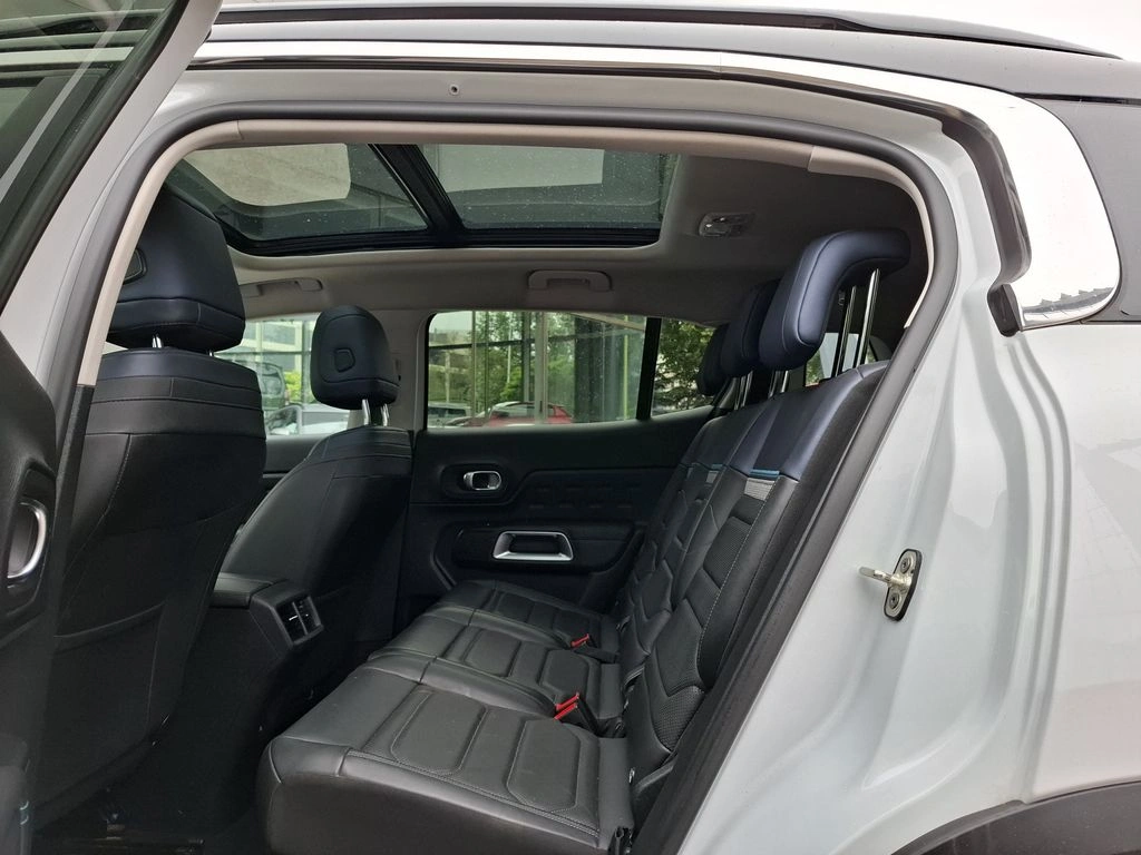 Citroen C5 Aircross Shine Bluehdi Cva8 Stt 1.5 Aut año 2025