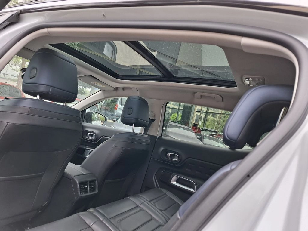 Citroen C5 Aircross Shine Bluehdi Cva8 Stt 1.5 Aut año 2025