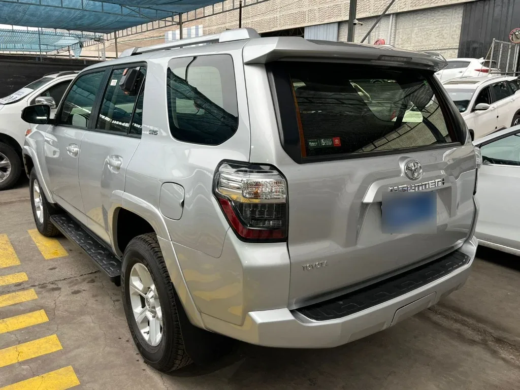 Toyota 4runner 4.0 Sr5 Connected At 4x4 año 2023
