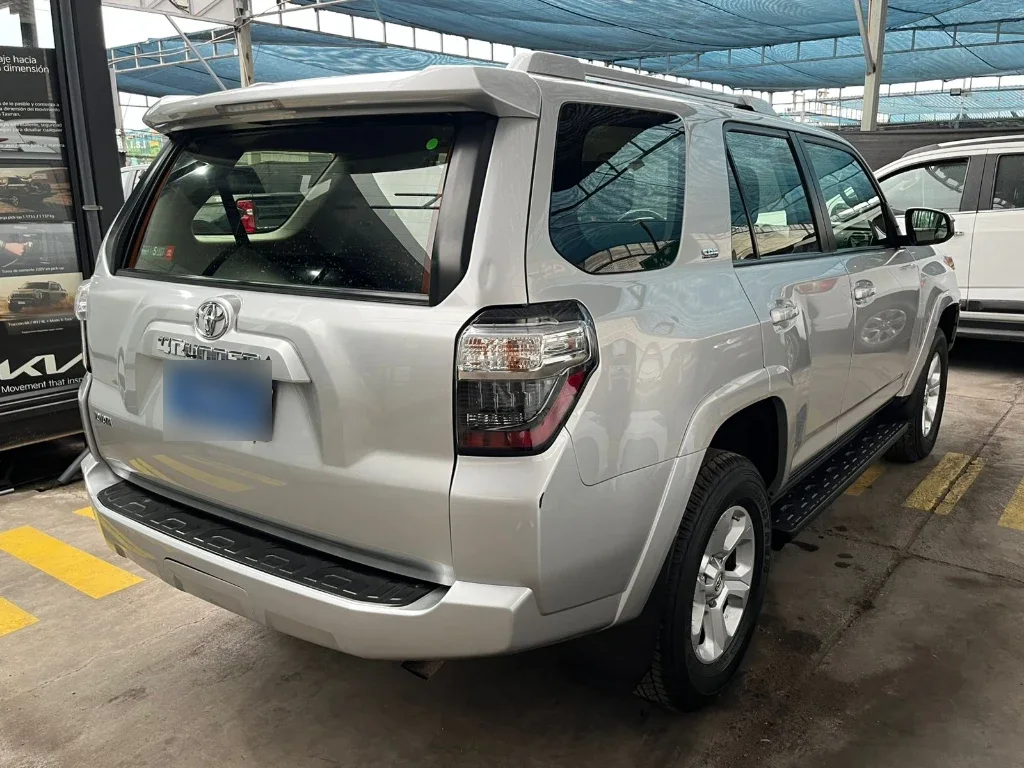 Toyota 4runner 4.0 Sr5 Connected At 4x4 año 2023