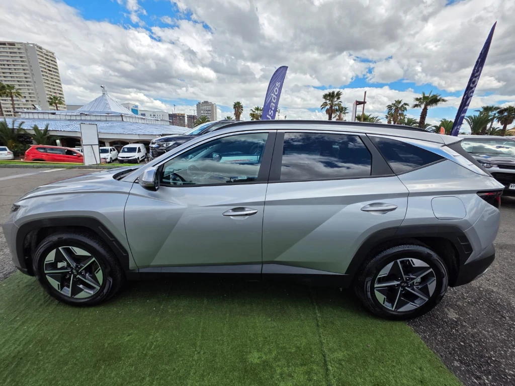 Hyundai Tucson Nx4 Gdi 4x2 1.6 Aut año 2025