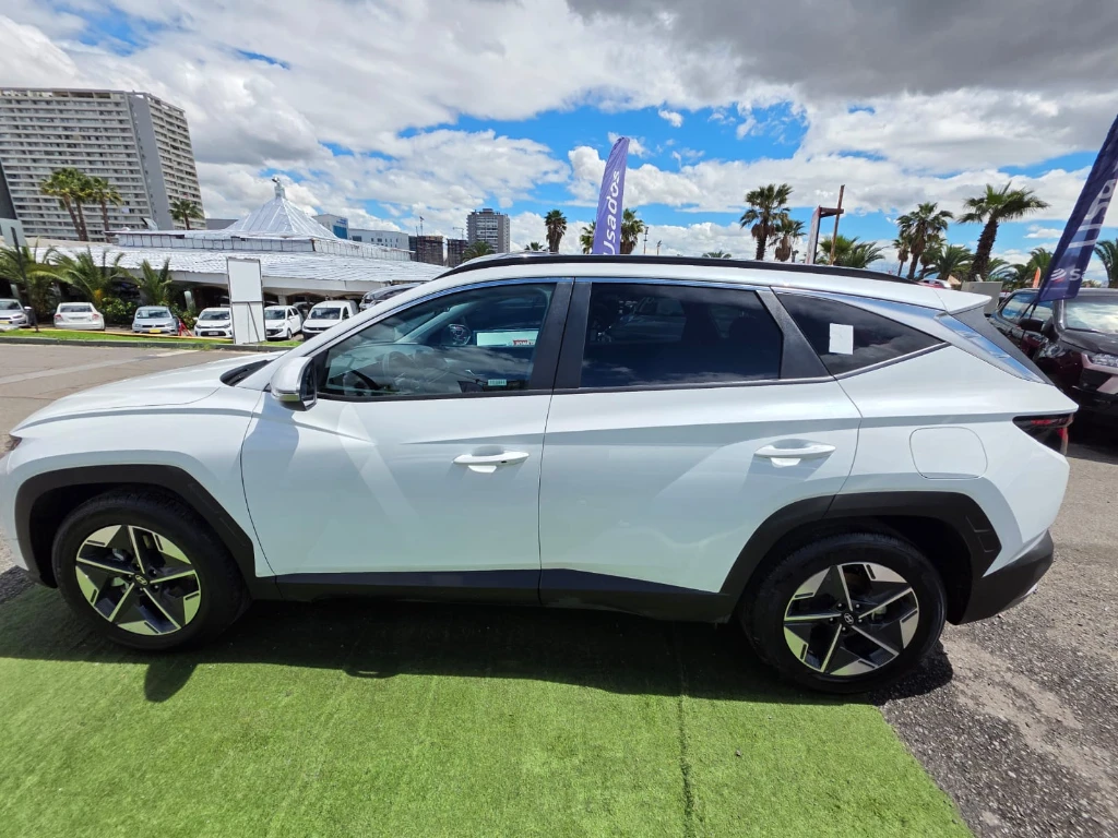 Hyundai Tucson Nx4 Gdi 4x2 1.6 Aut año 2025
