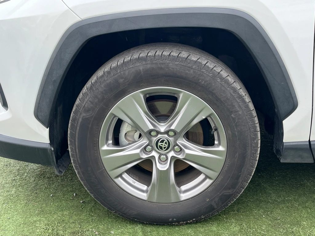 Toyota Rav4 2.0 Le 4x2 Cvt At 5p año 2025