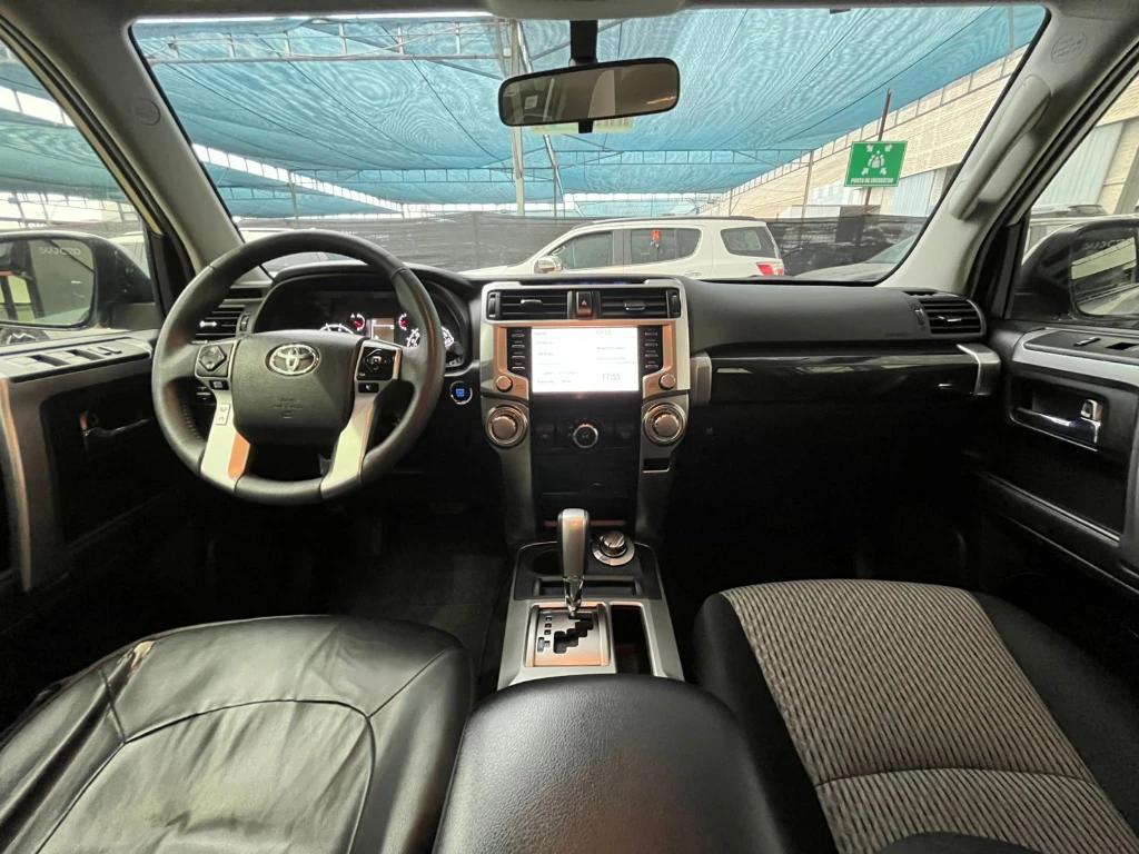 Toyota 4runner 4.0 Sr5 Connected At 4x4 año 2023