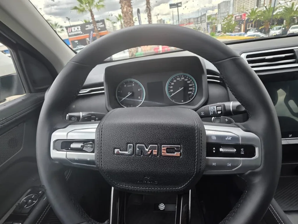 JMC Grand Avenue 4x2 At año 2026