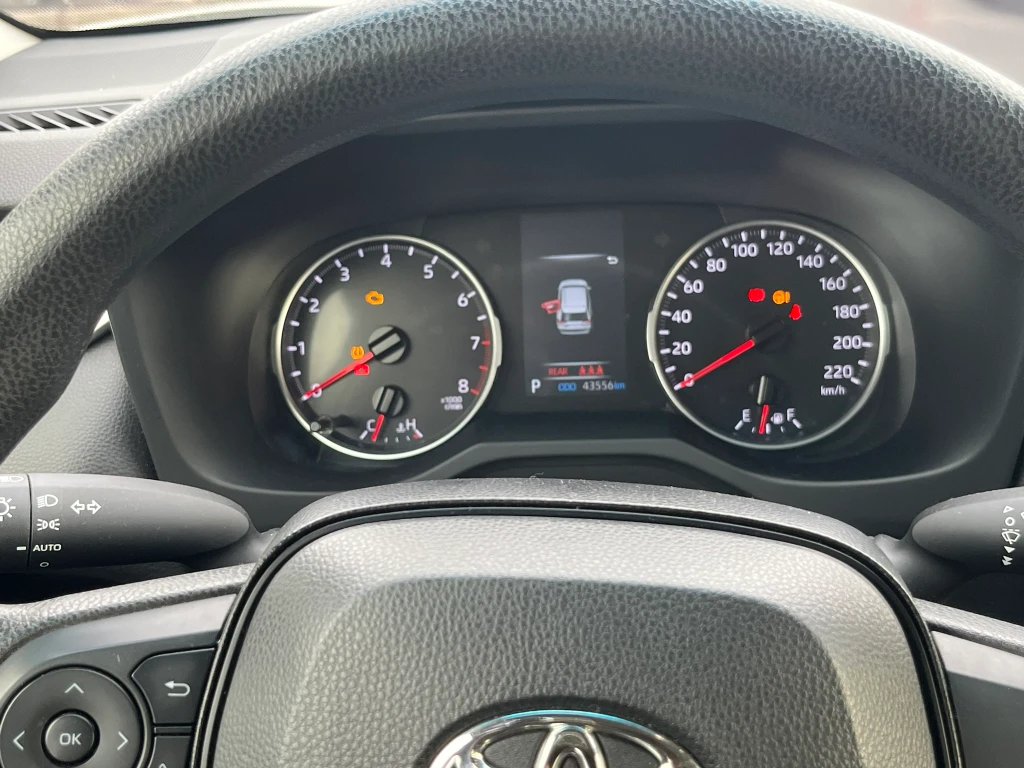 Toyota Rav4 2.0 Le 4x2 Cvt At 5p año 2025