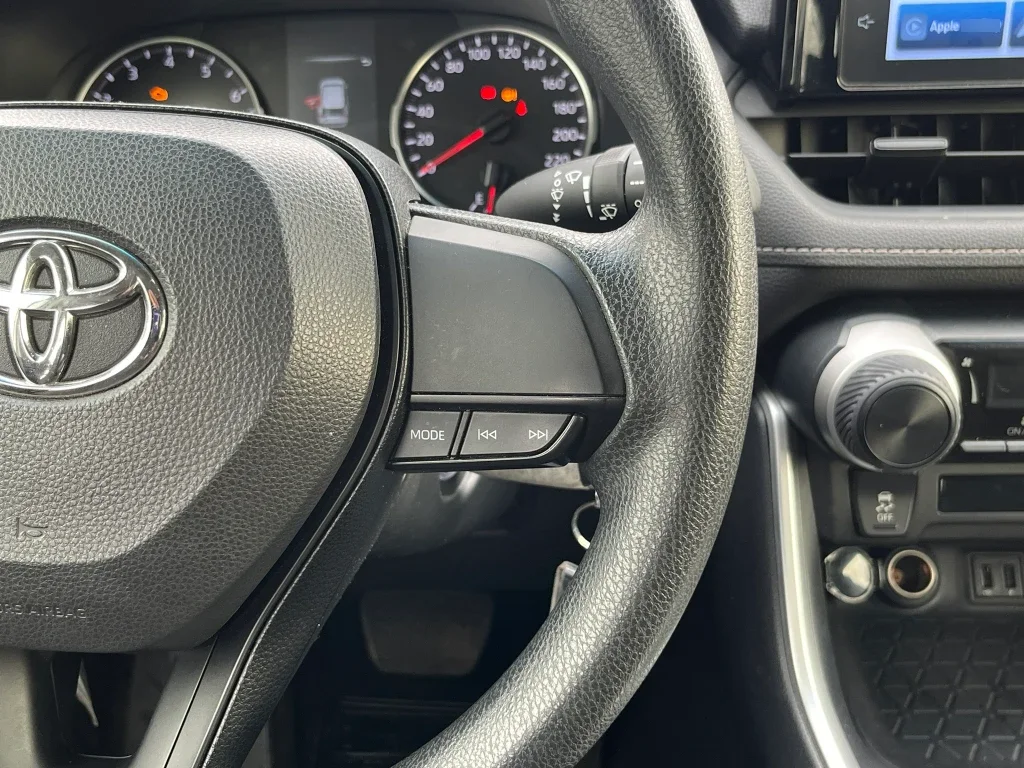 Toyota Rav4 2.0 Le 4x2 Cvt At 5p año 2025