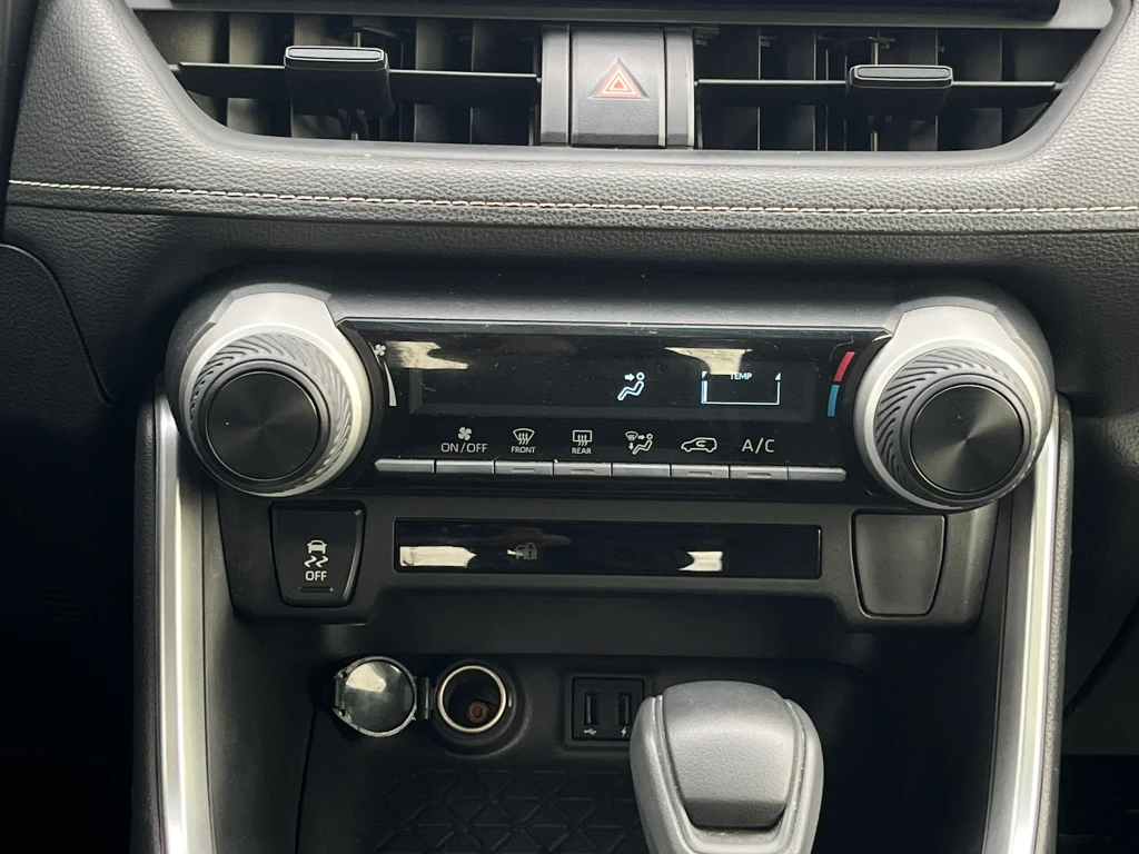 Toyota Rav4 2.0 Le 4x2 Cvt At 5p año 2025