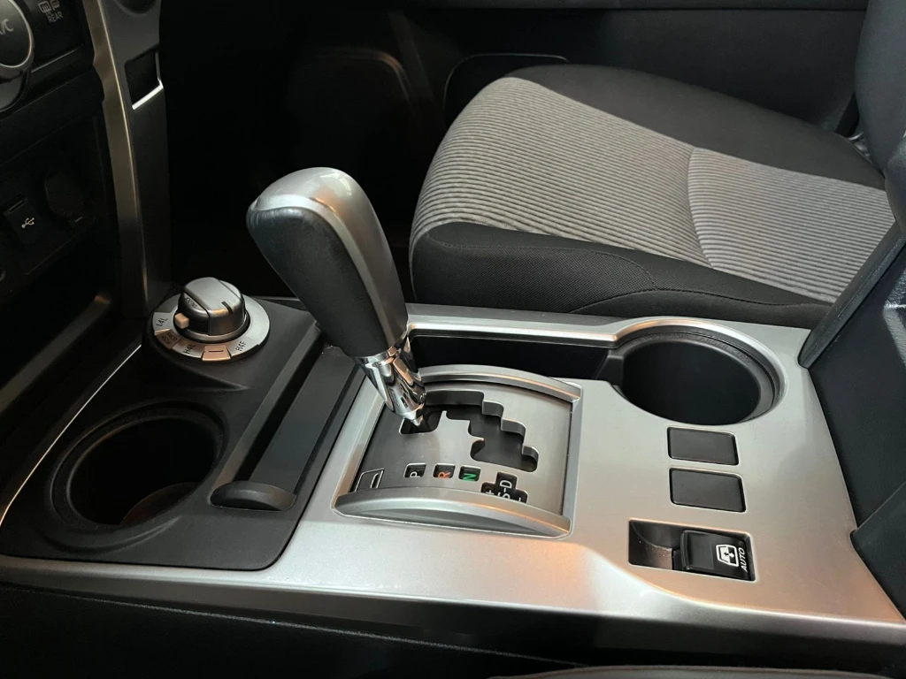 Toyota 4runner 4.0 Sr5 Connected At 4x4 año 2023