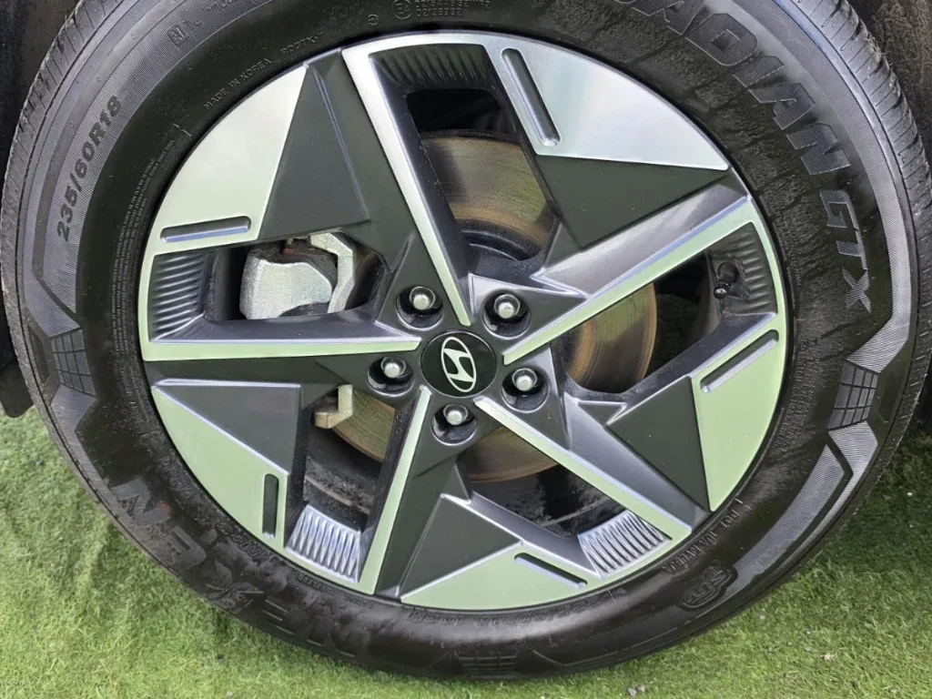 Hyundai Tucson Nx4 Gdi 4x2 1.6 Aut año 2025