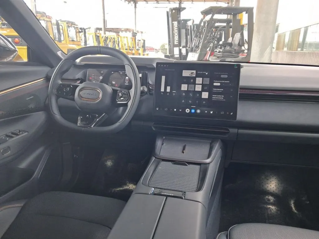 Lynk&Co 08 Halo 08 Phev 1.5 Aut 4x2 año 2027