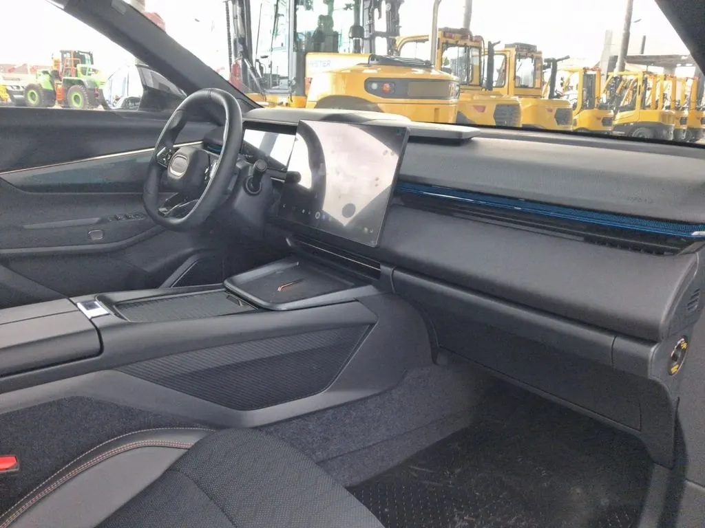 Lynk&Co 08 Halo 08 Phev 1.5 Aut 4x2 año 2027