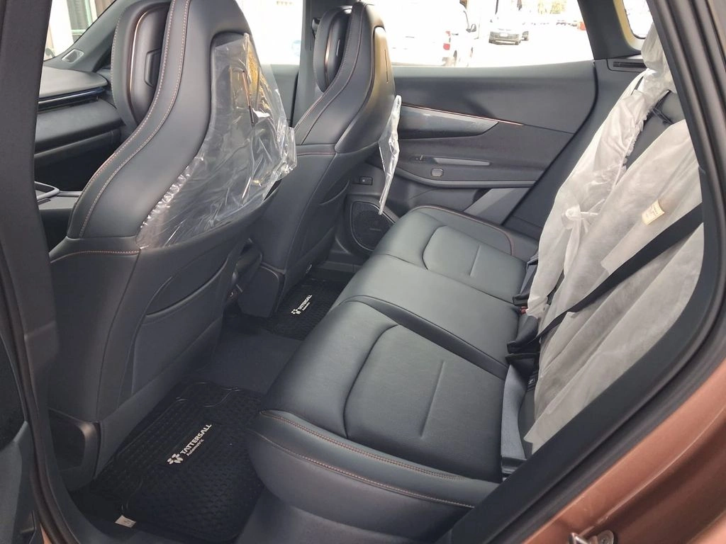 Lynk&Co 08 Halo 08 Phev 1.5 Aut 4x2 año 2027
