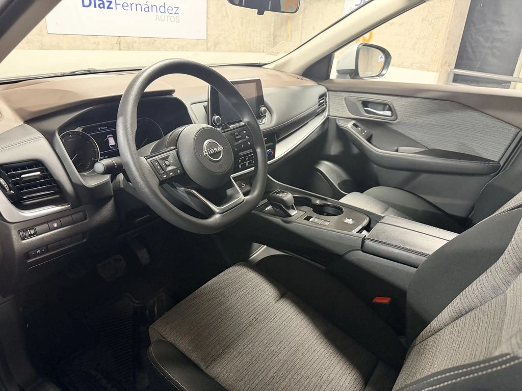 Nissan X-Trail 2.5 Sense 4x2 2row Cvt At 5p año 2026