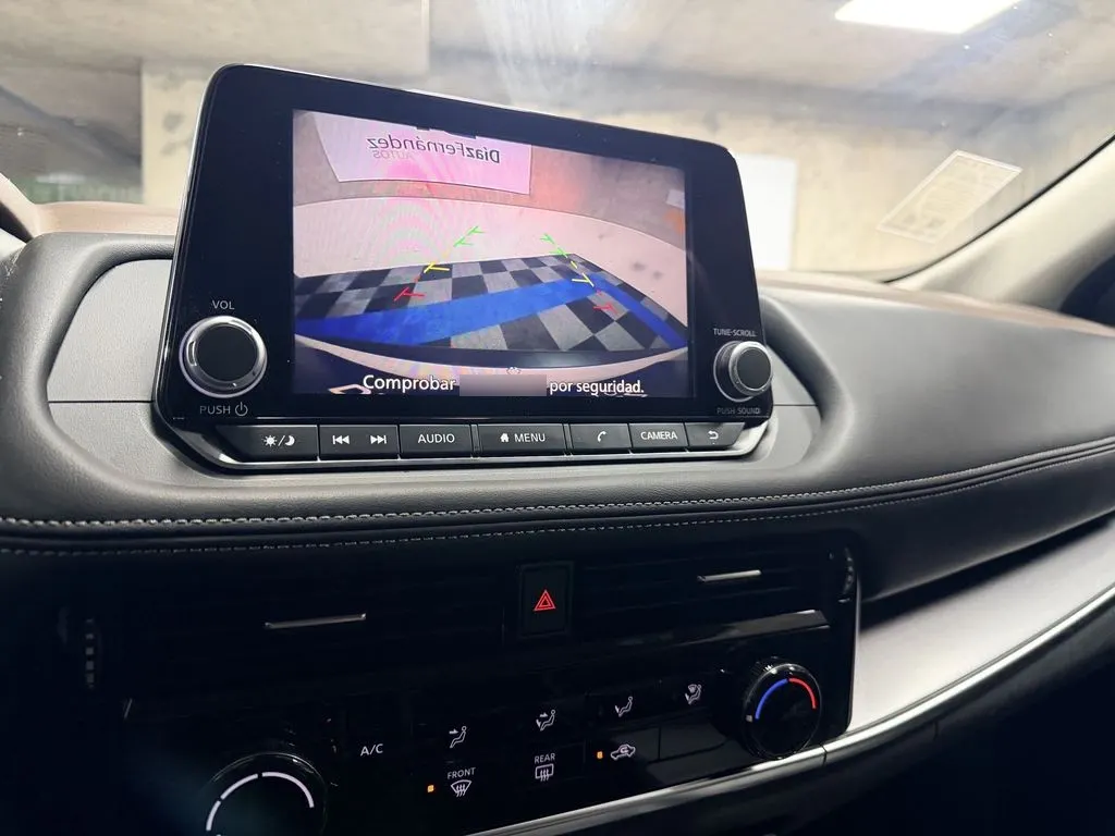 Nissan X-Trail 2.5 Sense 4x2 2row Cvt At 5p año 2026