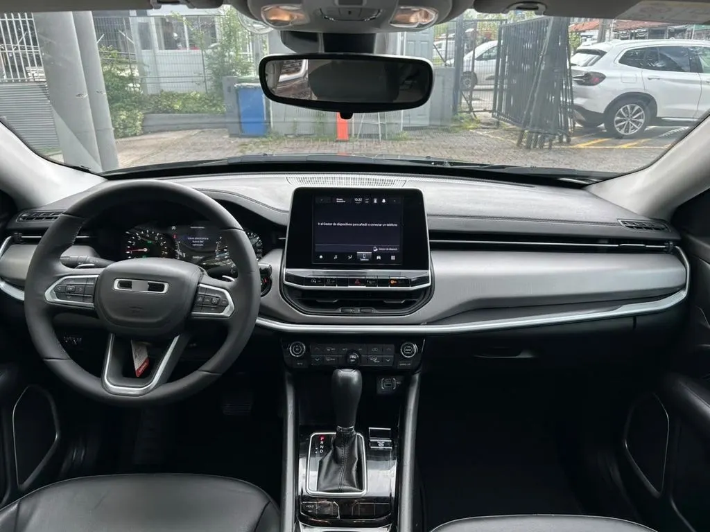 Jeep Compass Longitude 4x2 1.3 Aut año 2025