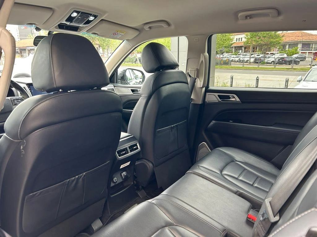 Ssangyong Rexton Glx 2wd Td 2.2 Aut año 2023