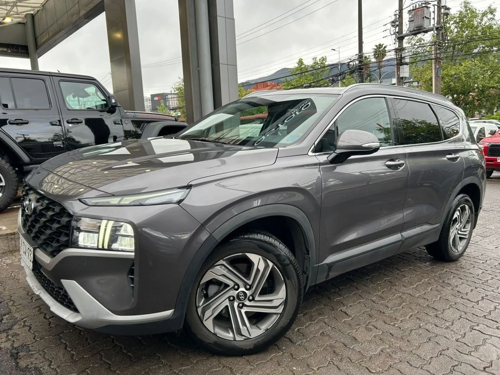 Hyundai Santa Fe 2.5 At Value Tm año 2023