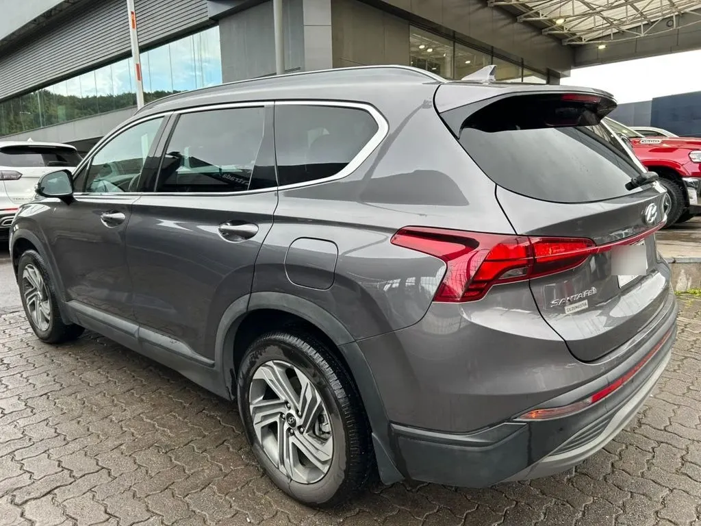 Hyundai Santa Fe 2.5 At Value Tm año 2023