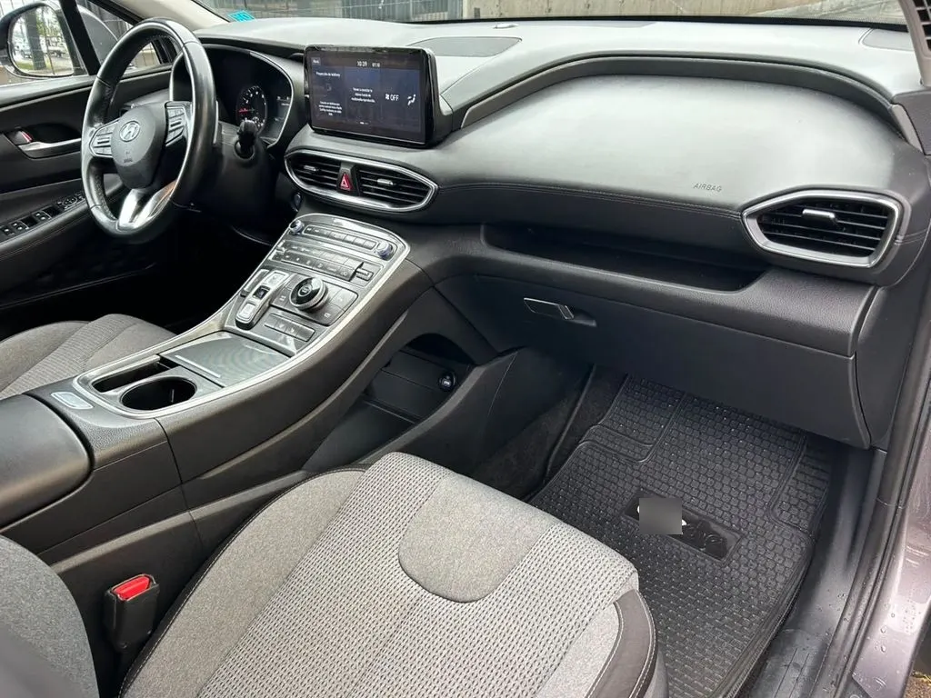 Hyundai Santa Fe 2.5 At Value Tm año 2023