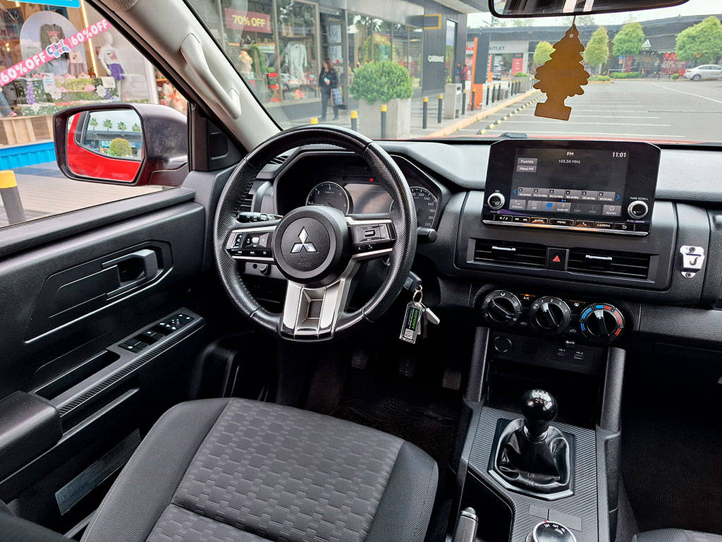 Mitsubishi L200 Katana Xrt 4x4 2.4 año 2024