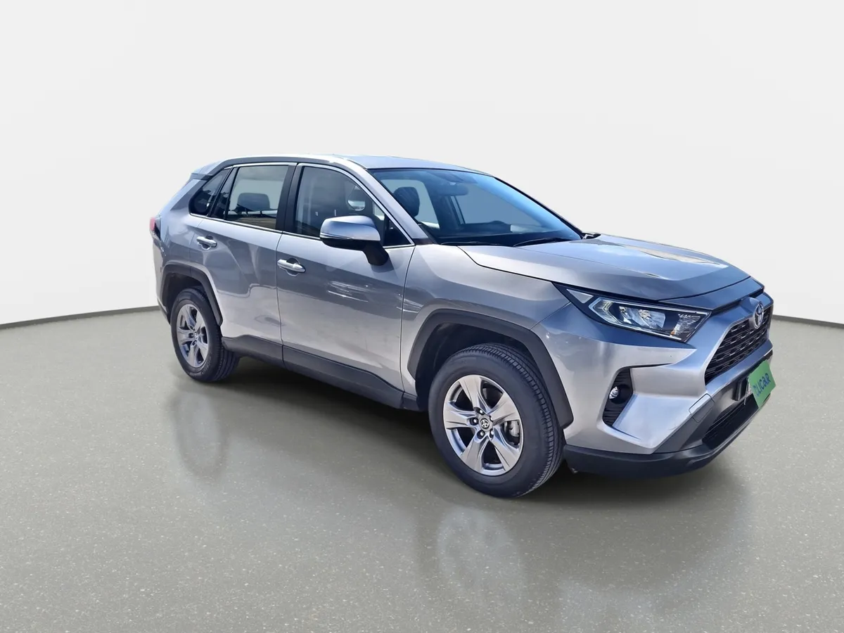 Toyota Rav 4 2.0 Le 4x2 Mt 5p año 2024