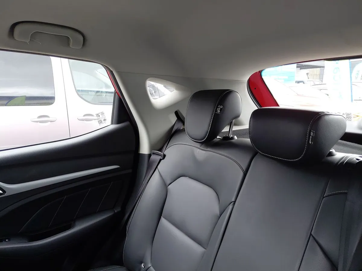 MG Mg Zs 1.5 Comfort 4x2 Mt 5p año 2023