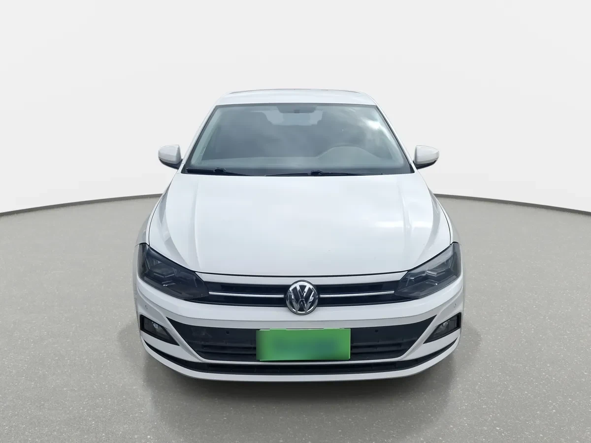 Volkswagen Polo 1.6 Comfortline 4x2 Mt5 5p año 2021