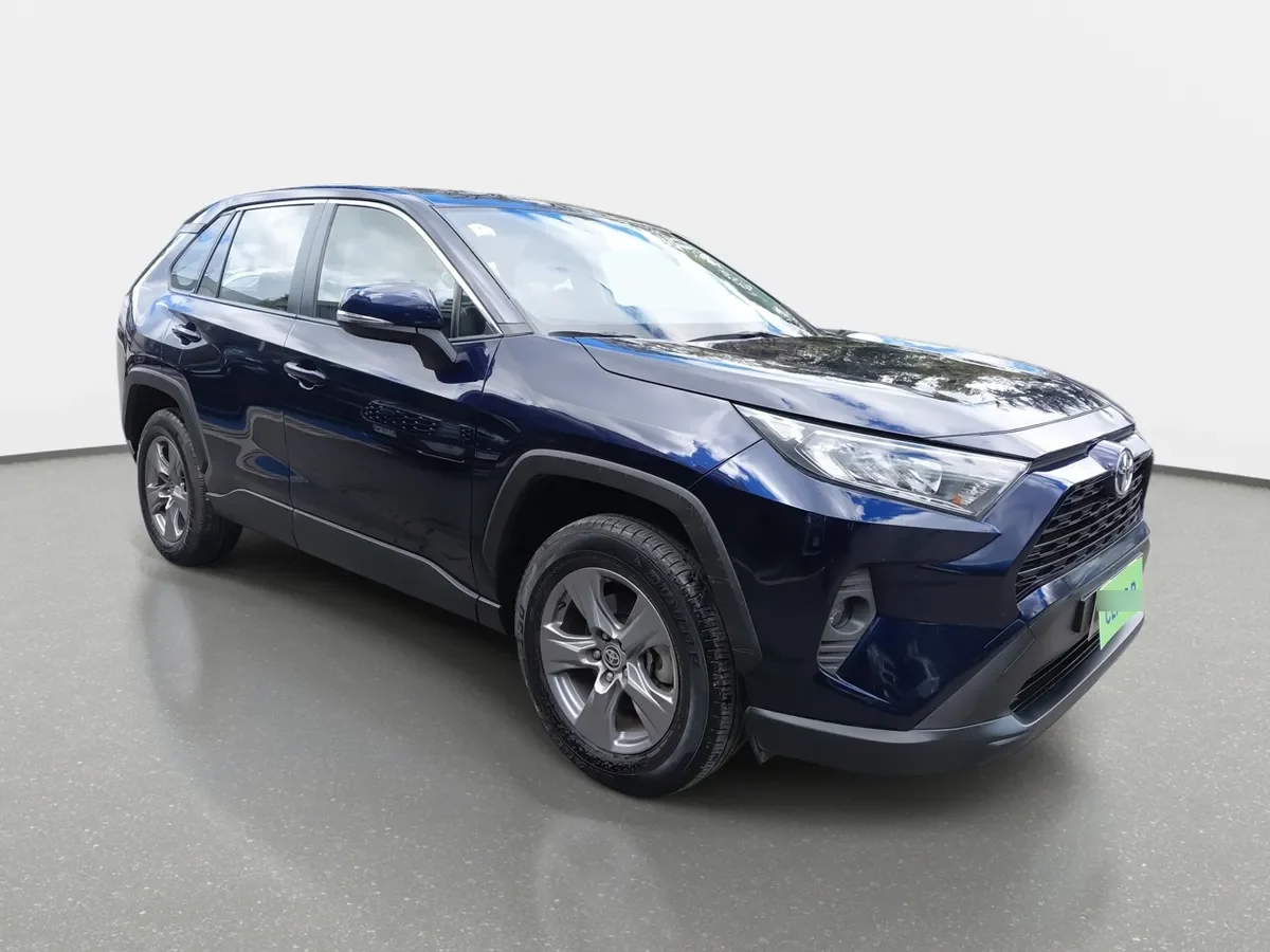 Toyota Rav 4 2.0 Le 4x2 Mt 5p año 2024
