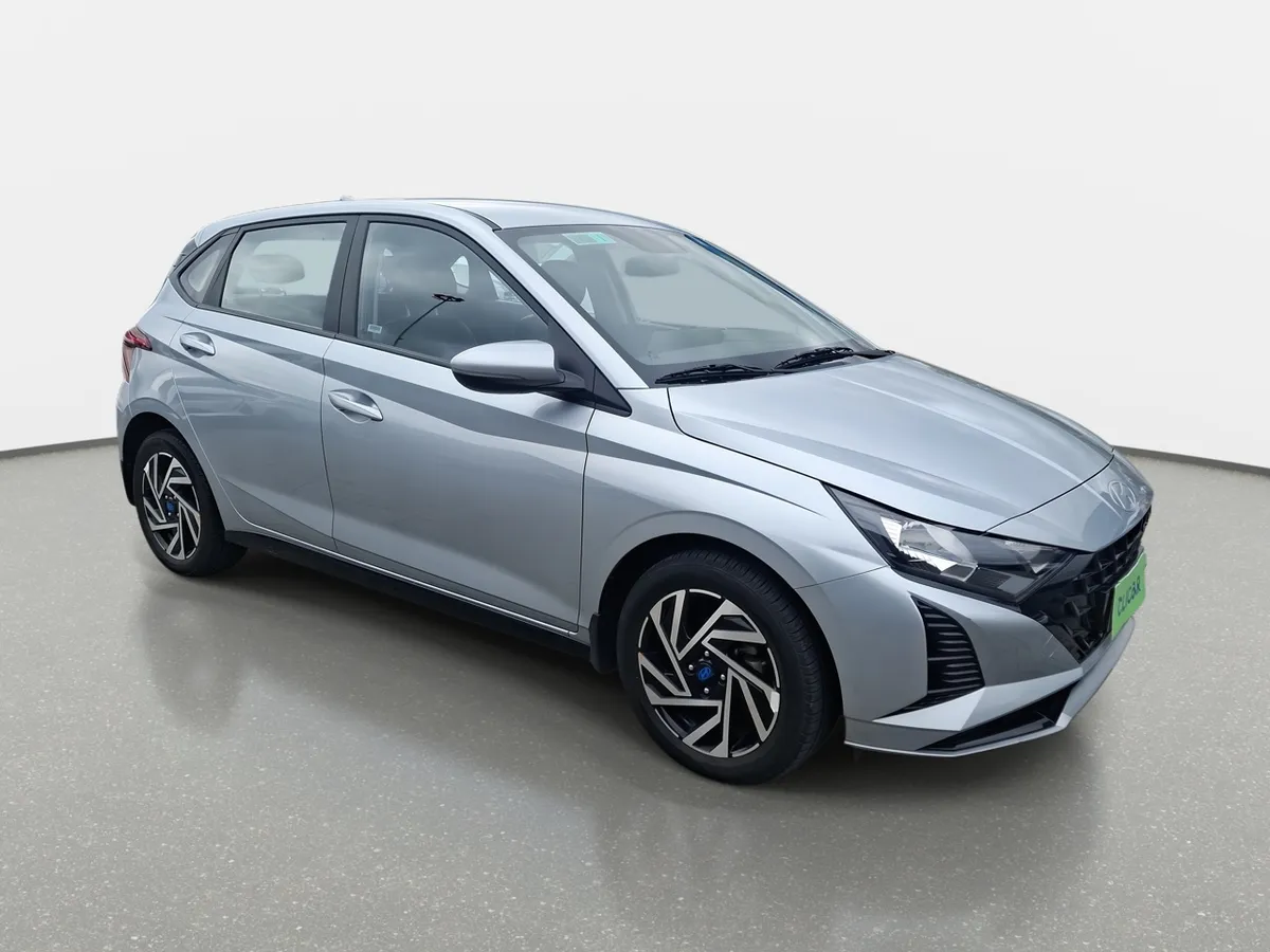 Hyundai I20 1.4 Plus Fl Bi3 4x2 Hb Mt 5p año 2025