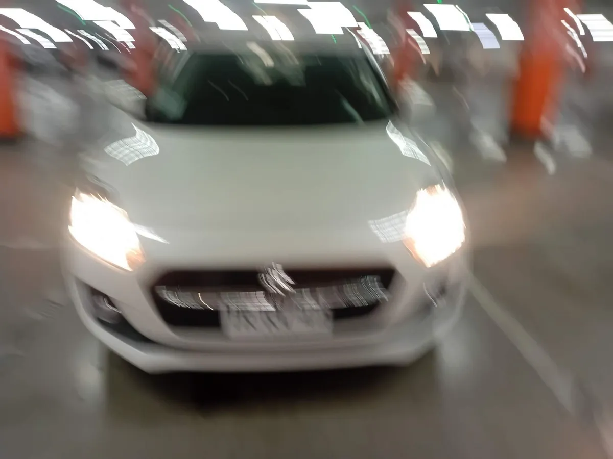 Suzuki Swift 1.2 Gl Sport 4x2 Hb At 5p año 2025