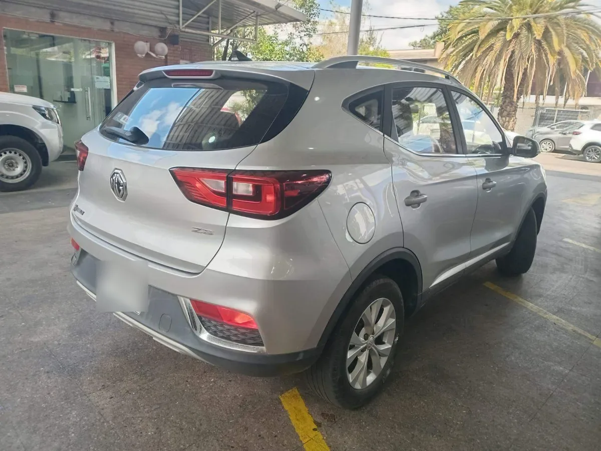MG Mg Zs 1.5 Std 4x2 Mt 5p año 2021