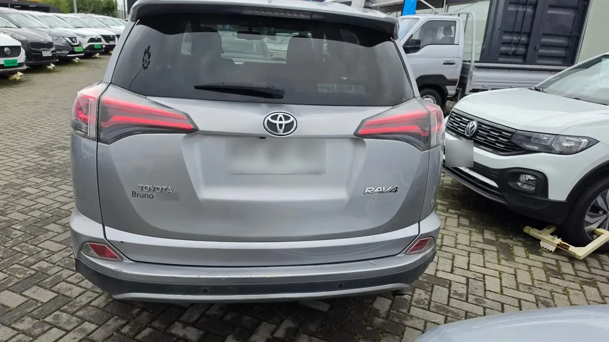 Toyota Rav 4 2.5 4x2 Super Lujo At 5p año 2019