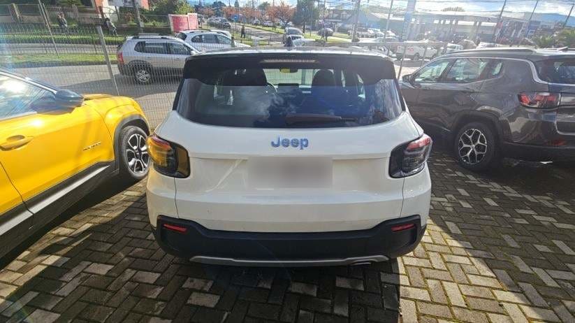 Jeep Avenger 1.2t Altitude 2wd Mt 5p año 2026
