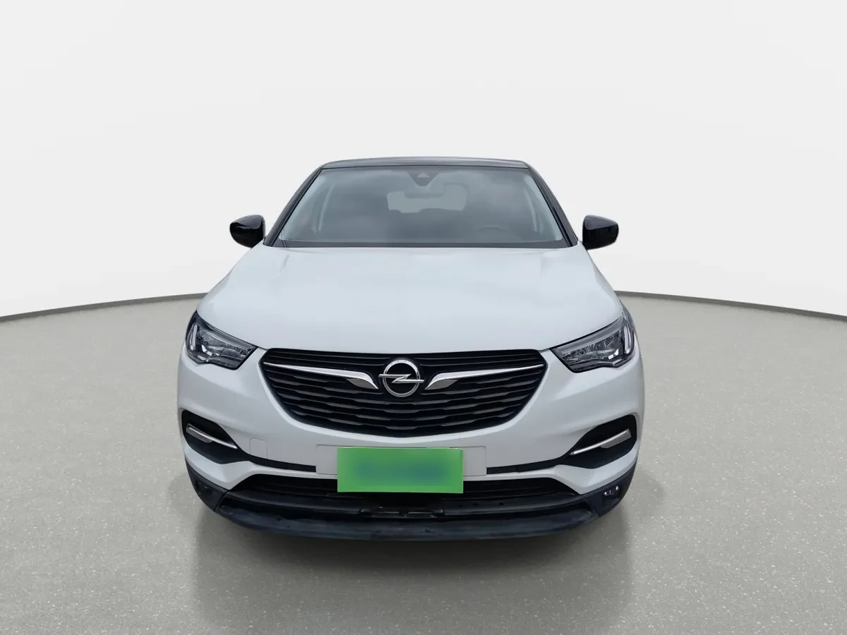 Opel Grandland 1.2t Dynamic 4x2 Mt6 5p año 2021