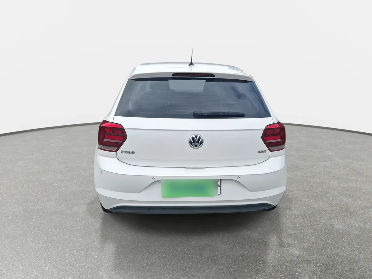 Volkswagen Polo 1.6 Comfortline 4x2 Mt5 5p año 2021