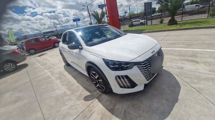 Peugeot 208 Electrico Gt 4x2 At 5p año 2026